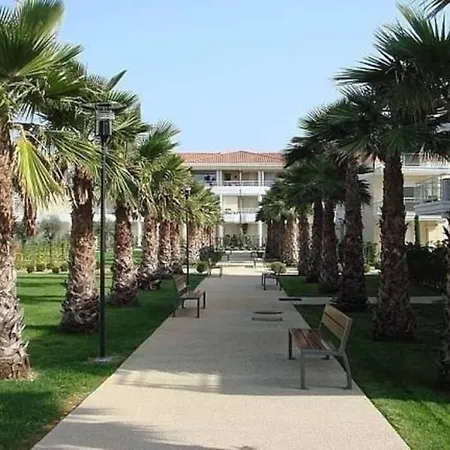 Les Jardins D'Antibes;Sea, Pool, Secluded Terrace.. 昂蒂布